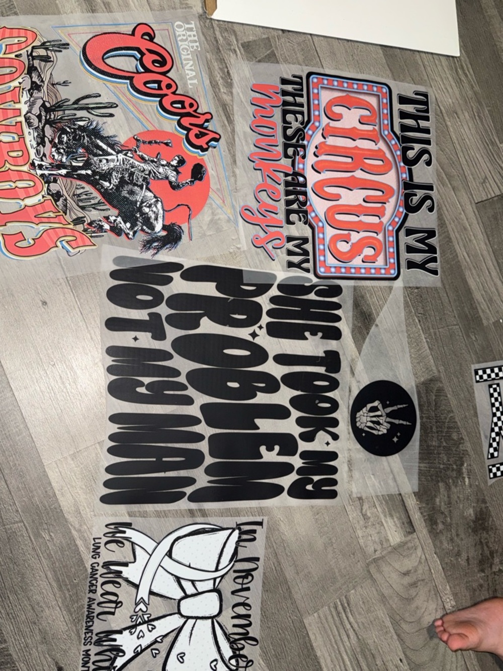 8 screen prints for shirts